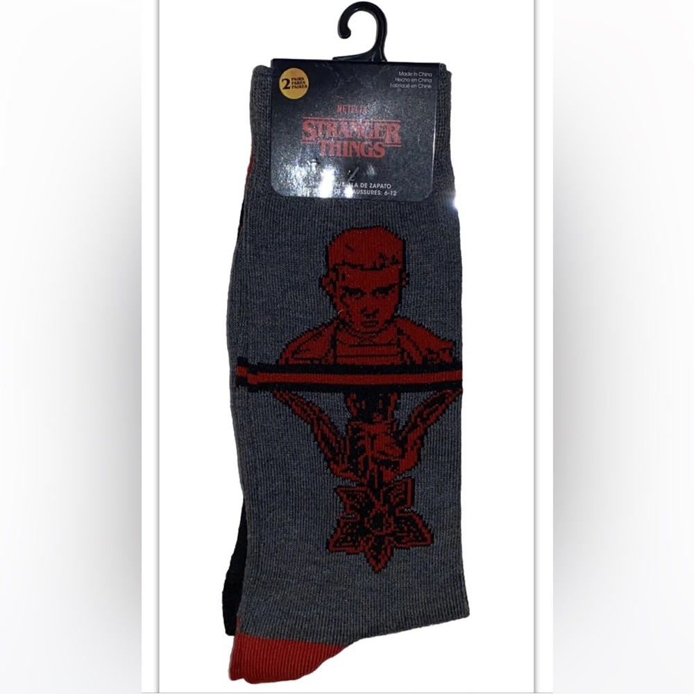 Stranger Things Crew Socks 2 Pair Men 6-12 Gray Red Black Demogorgon NEW Netflix